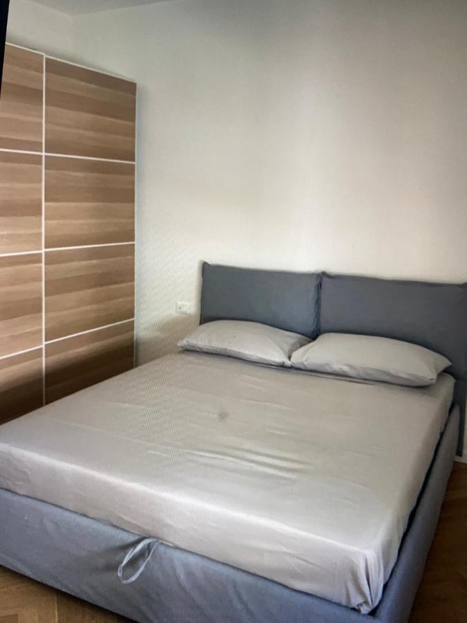 Milano: Incantevole appartamento in pieno centro - Fancy yellow apartments Esterno foto
