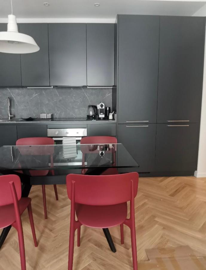 Milano: Incantevole appartamento in pieno centro - Fancy yellow apartments Esterno foto