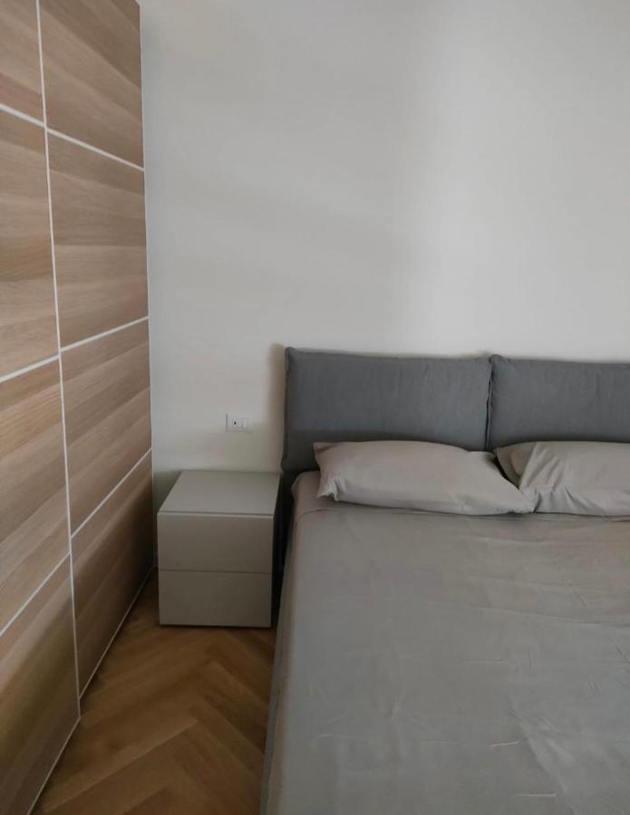 Milano: Incantevole appartamento in pieno centro - Fancy yellow apartments Esterno foto