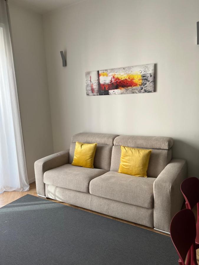 Milano: Incantevole appartamento in pieno centro - Fancy yellow apartments Esterno foto