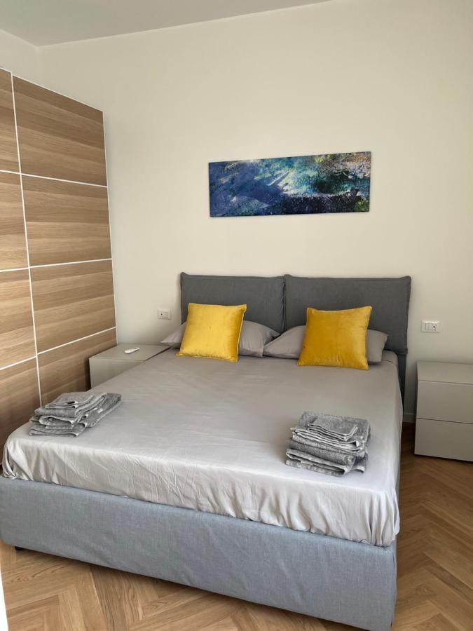Milano: Incantevole appartamento in pieno centro - Fancy yellow apartments Esterno foto
